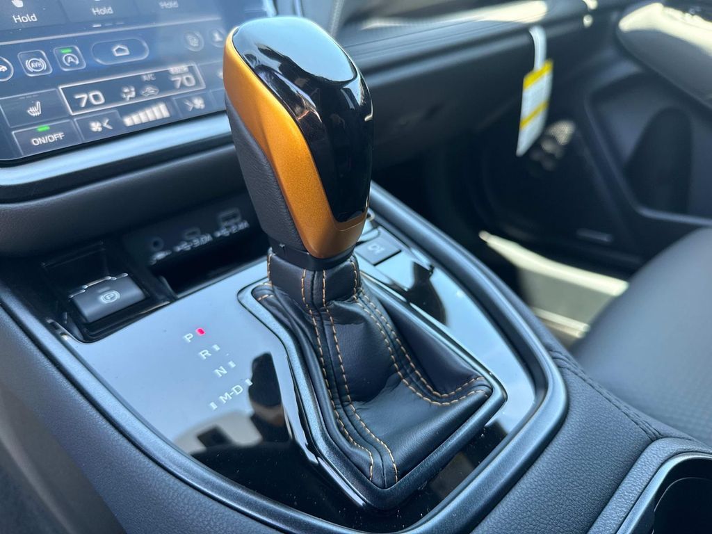 Vehicle image 22 of 36