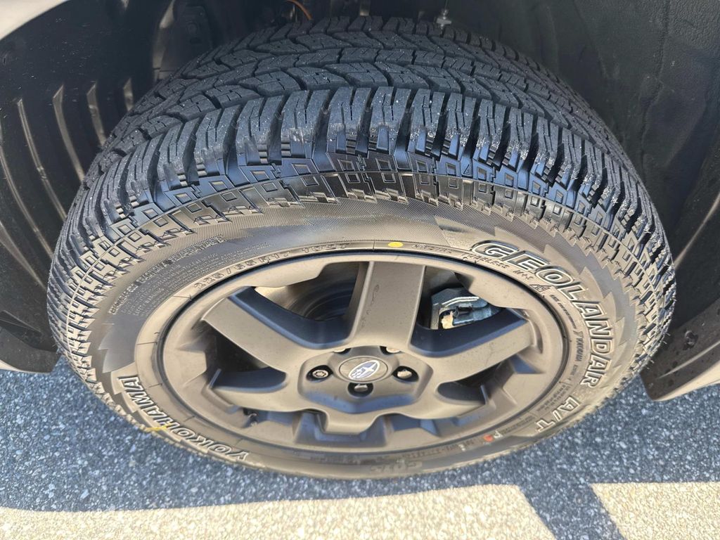 Vehicle image 7 of 36