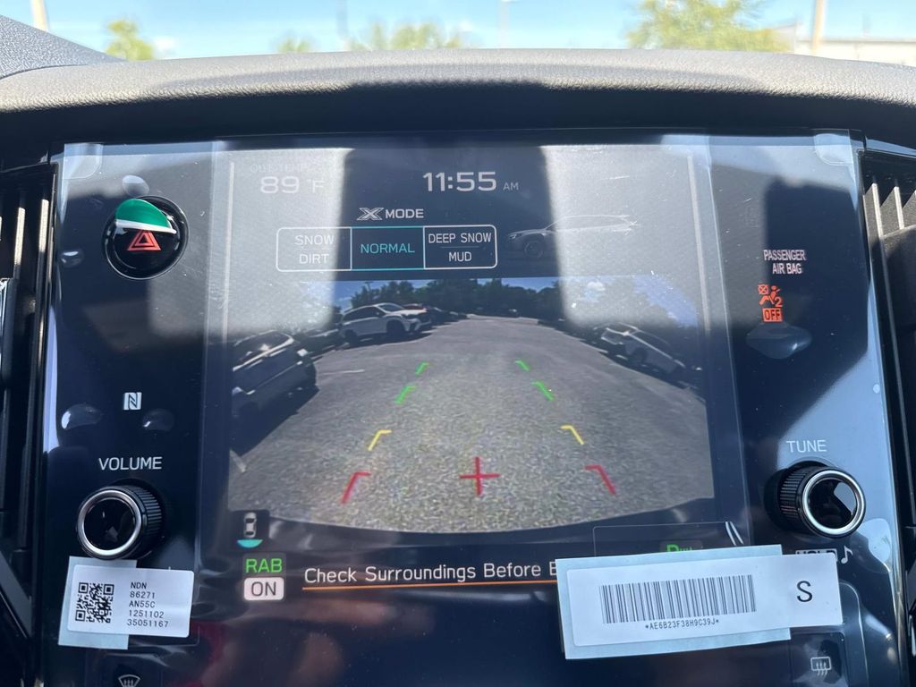 Vehicle image 21 of 36