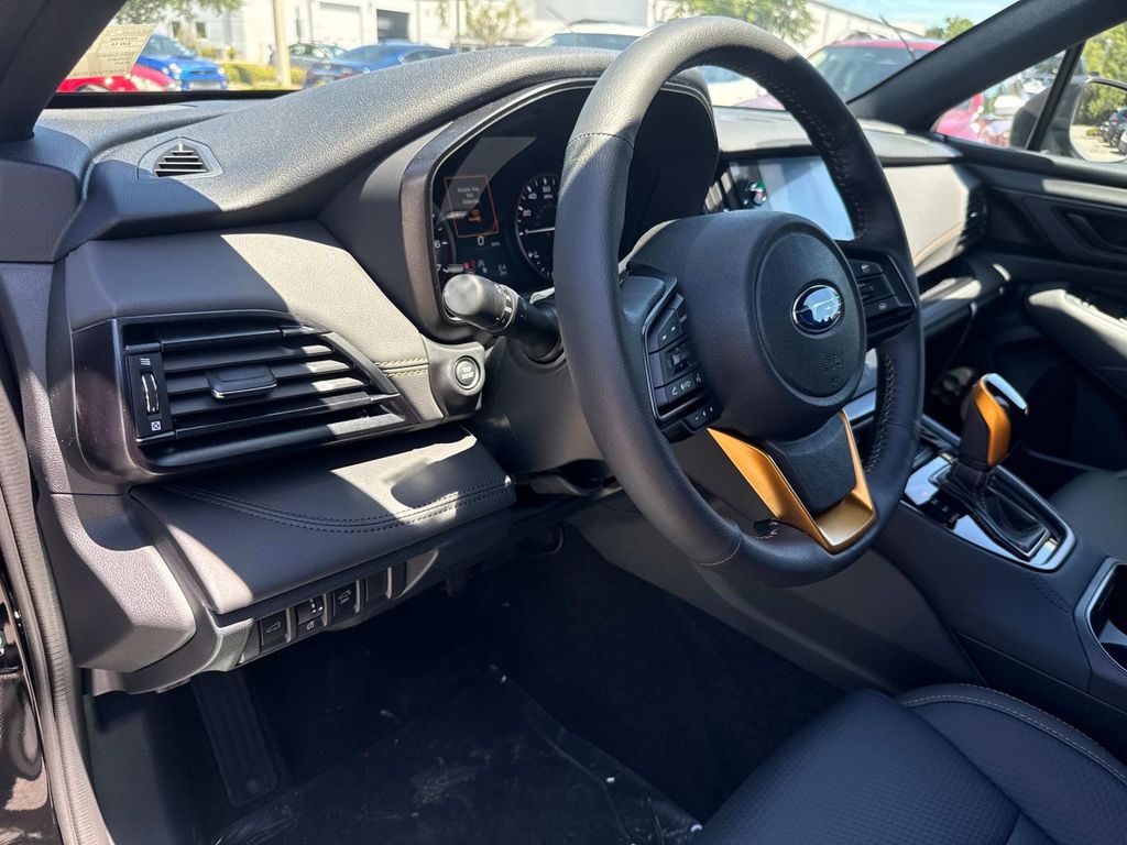Vehicle image 16 of 36