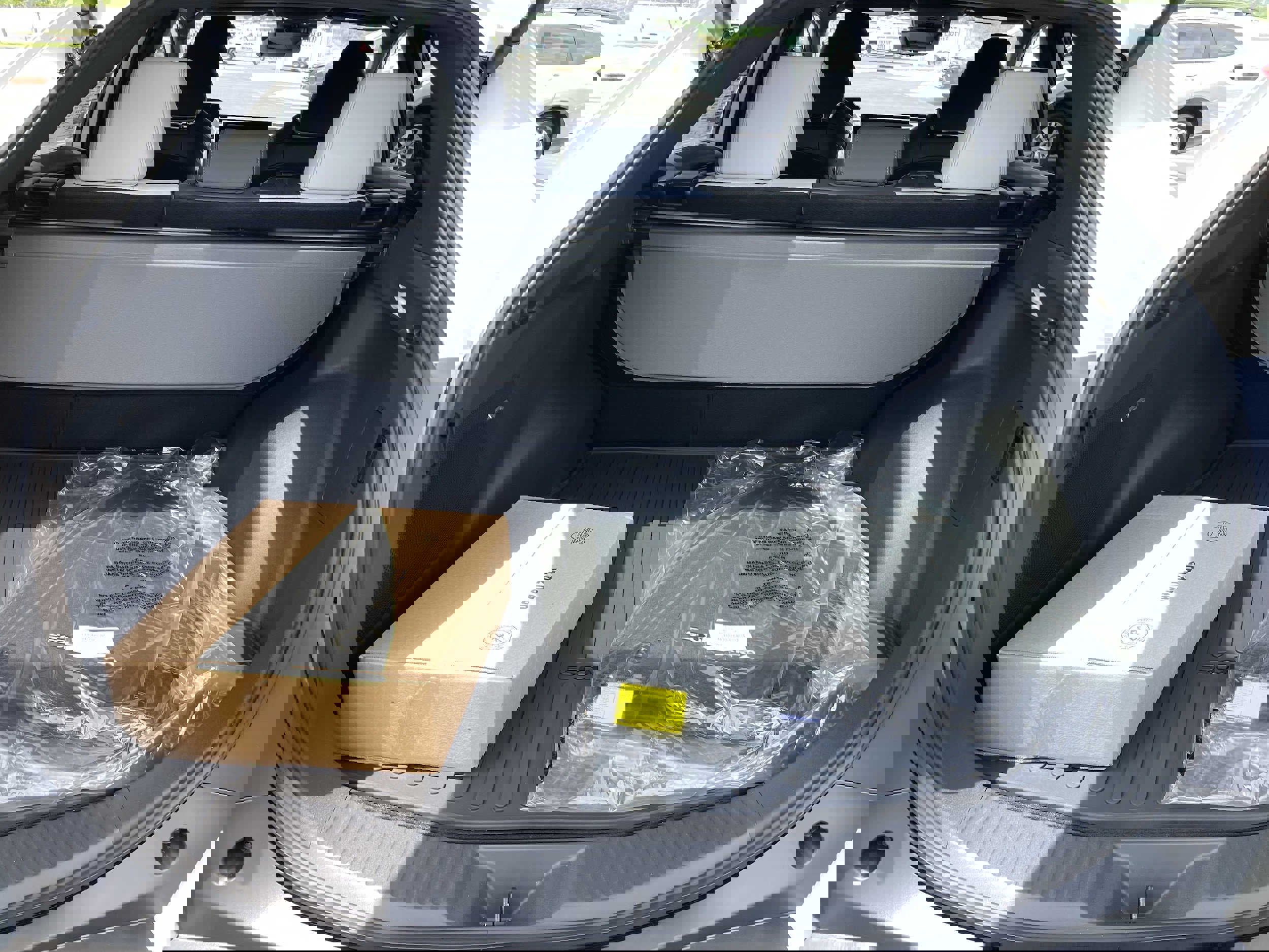 Vehicle image 13 of 34