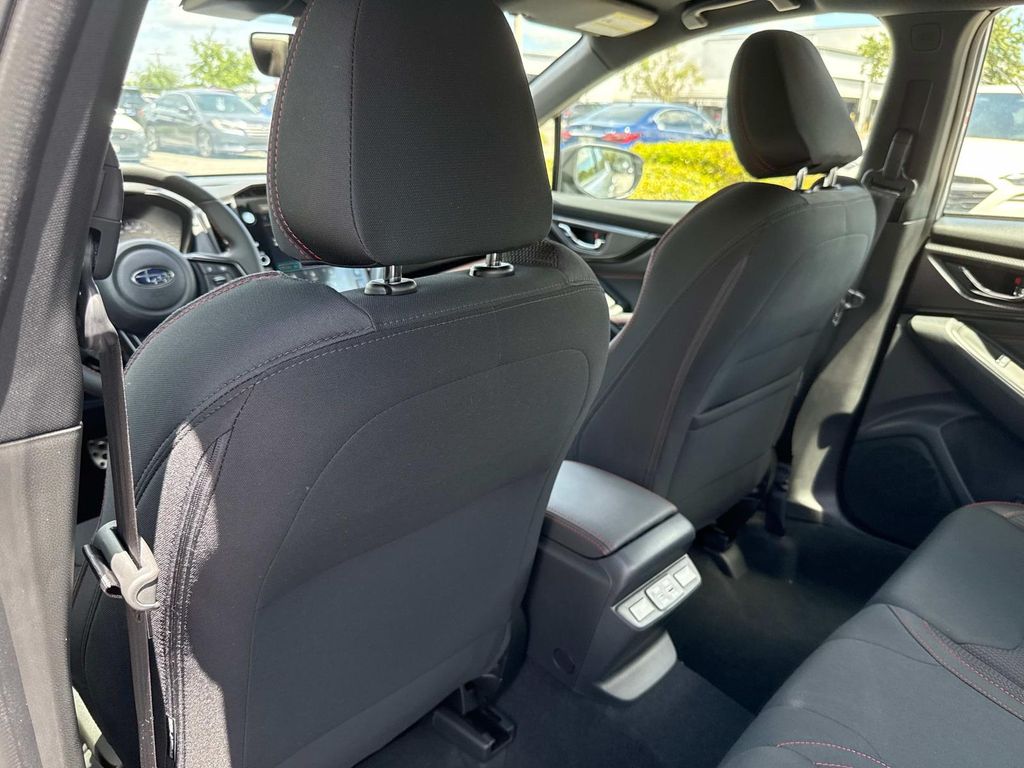 Vehicle image 11 of 38