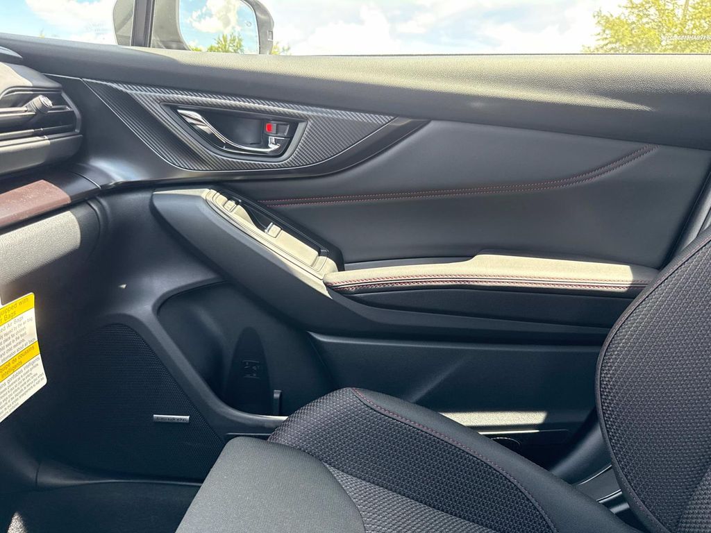 Vehicle image 14 of 38