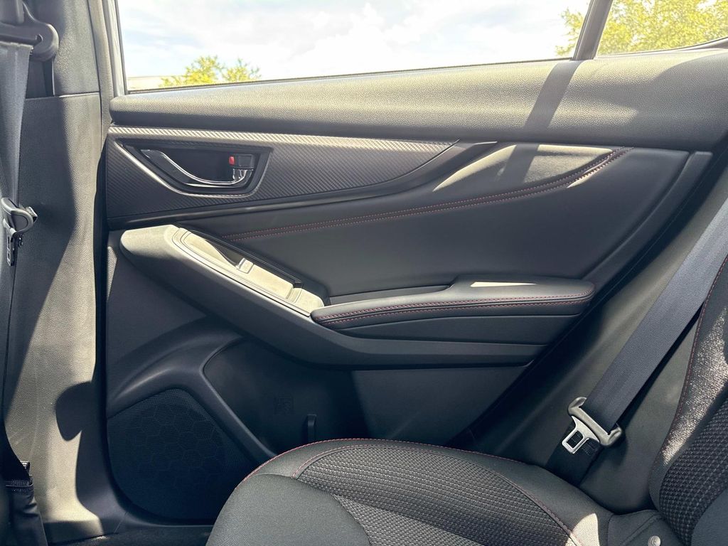 Vehicle image 13 of 38