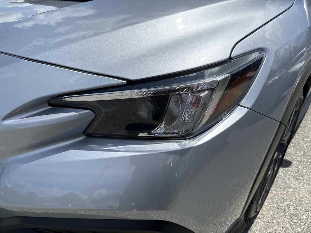 Vehicle image 31 of 38