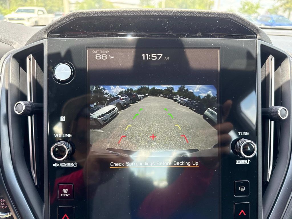 Vehicle image 22 of 38