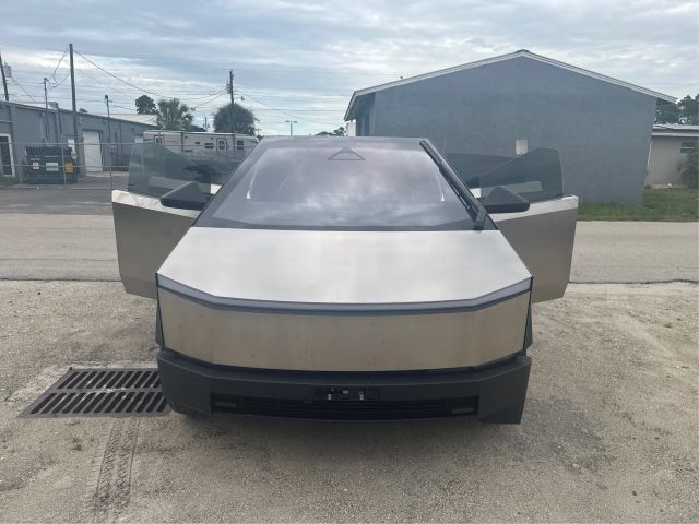 2025 Tesla Cybertruck Base Image 3 of 27