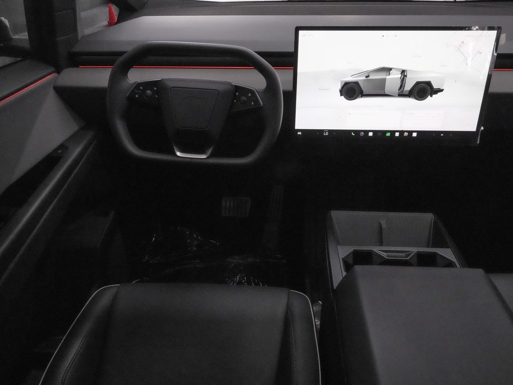 Vehicle image 18 of 34