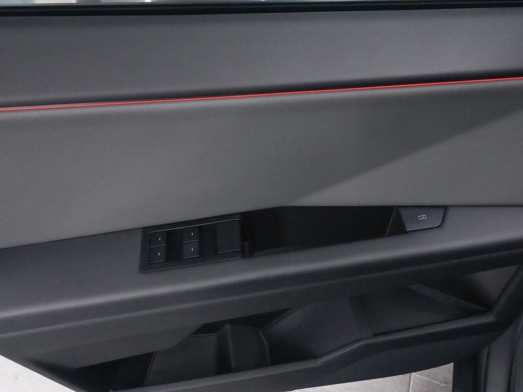 Vehicle image 24 of 34
