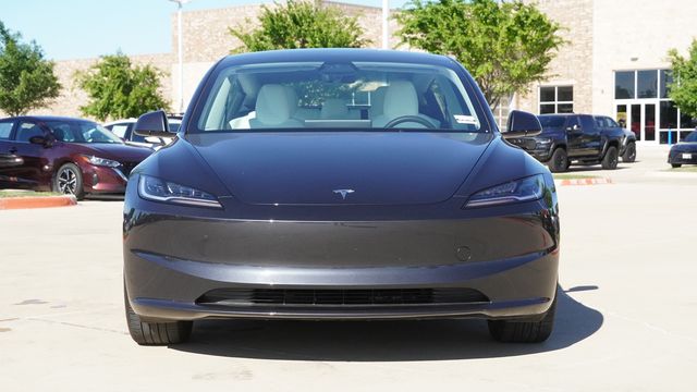 2025 Tesla Model 3 Long Range Image 2 of 34