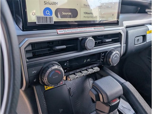 2025 Toyota 4Runner Hybrid TRD Off Road Premium Image 26 of 27