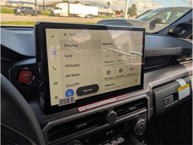 2025 Toyota 4Runner Hybrid TRD Off Road Premium Image 15 of 27