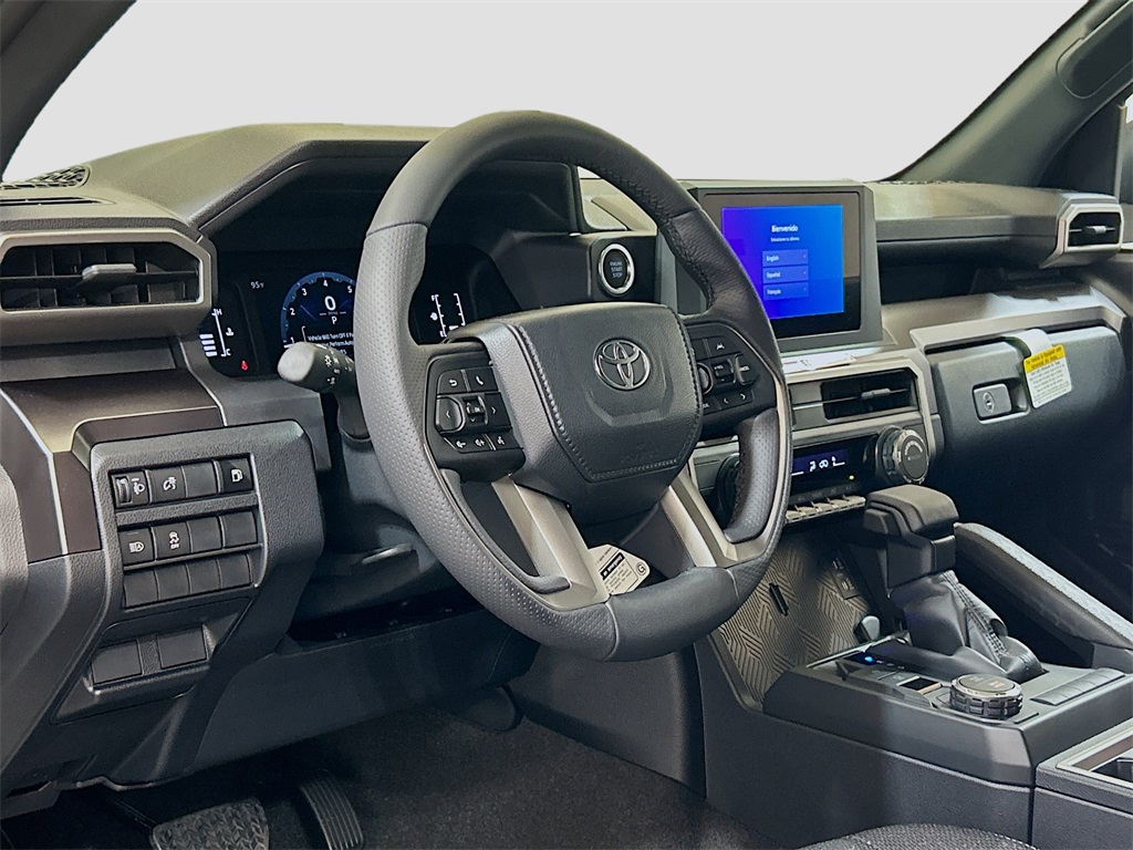 Vehicle image 15 of 28