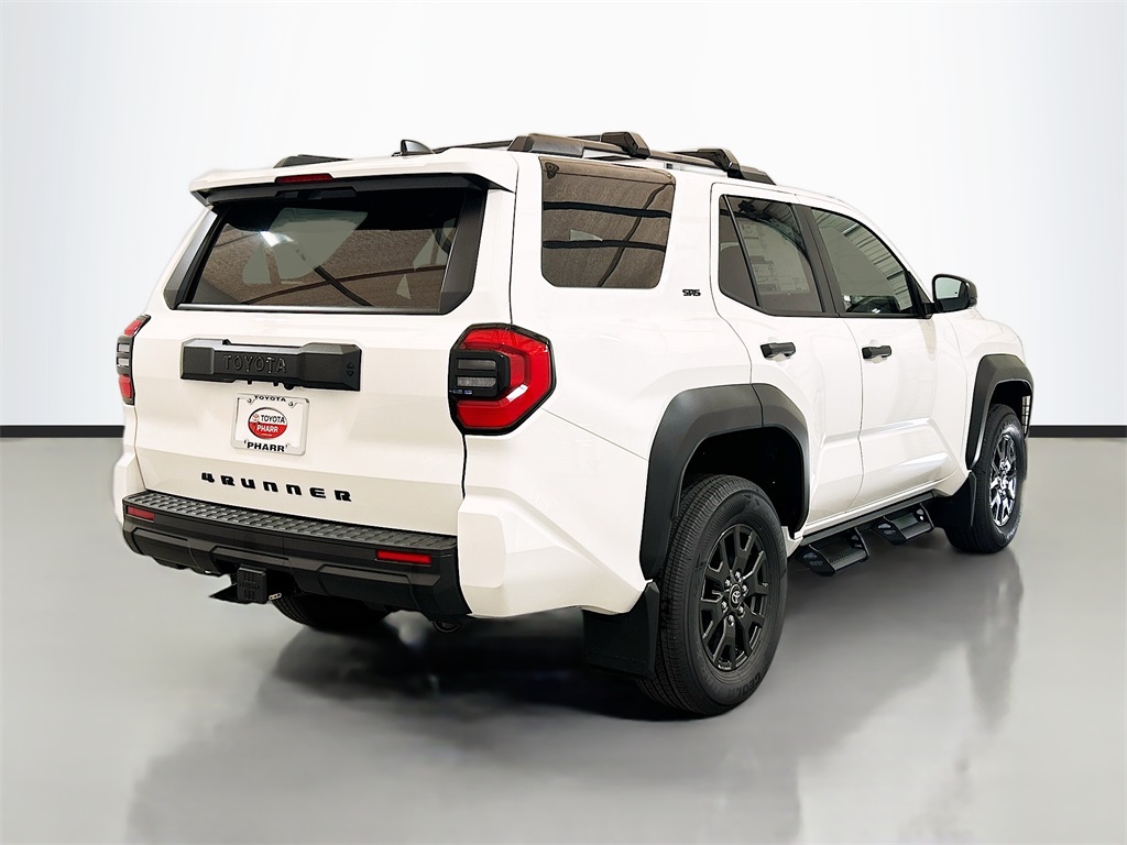 Vehicle image 4 of 28