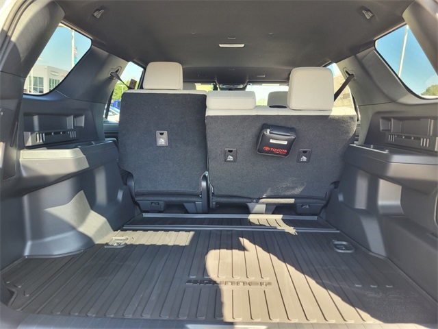 Vehicle image 15 of 29