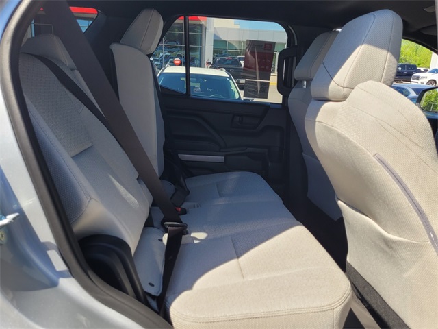 Vehicle image 17 of 29