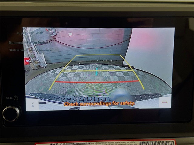 Vehicle image 20 of 33
