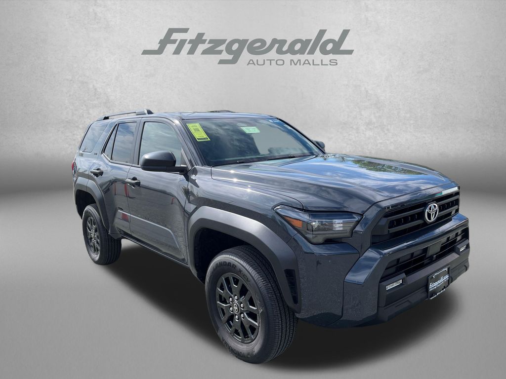2025 Toyota 4Runner SR5 Image 3 of 44