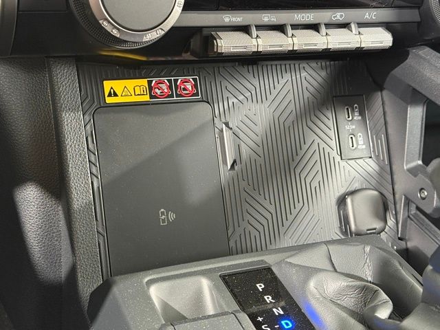 Vehicle image 21 of 56