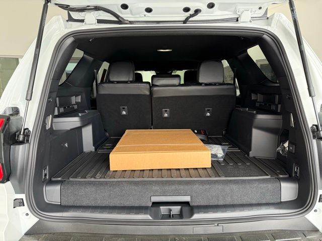 Vehicle image 38 of 56