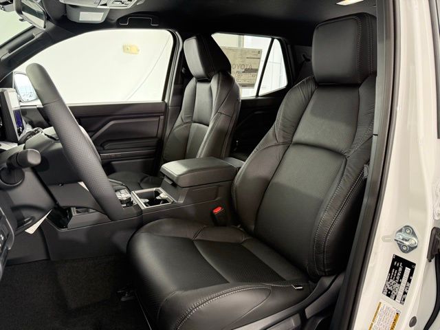 Vehicle image 25 of 56
