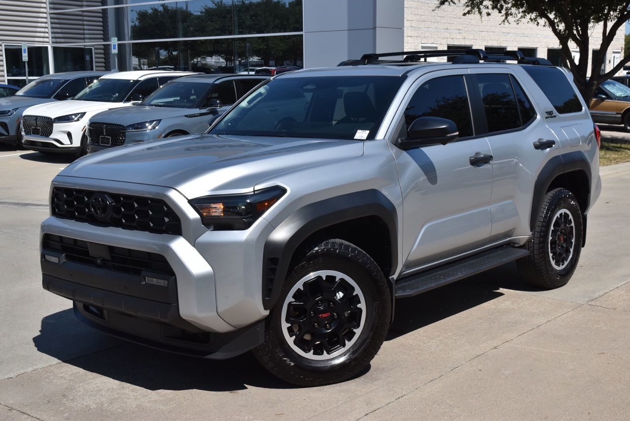 2025 Toyota 4Runner Image 1 of 41