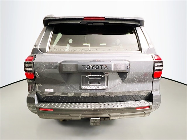 Vehicle image 6 of 33