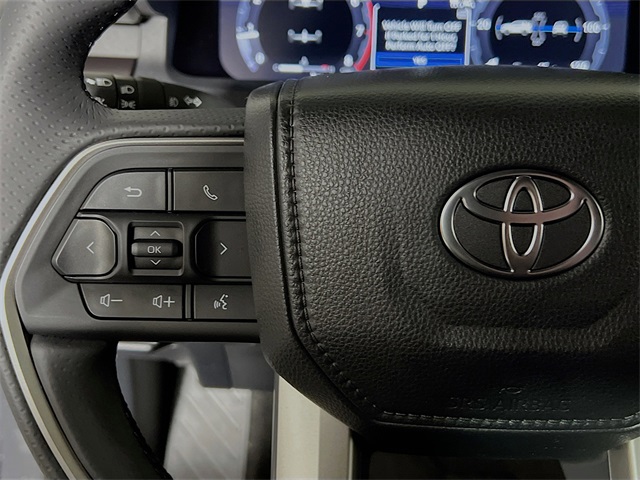 Vehicle image 33 of 33