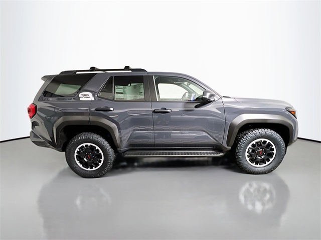 Vehicle image 4 of 33