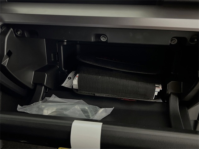 Vehicle image 24 of 33