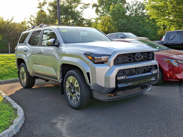 Vehicle image 3 of 5