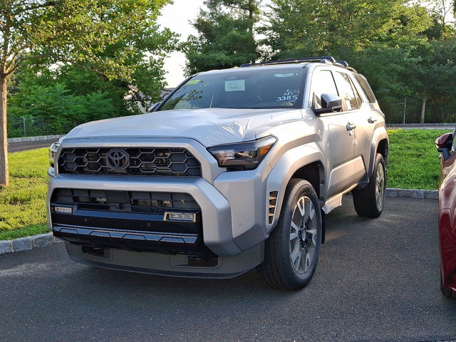 Vehicle image 1 of 5