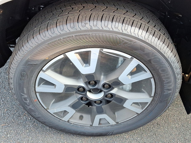 Vehicle image 4 of 5