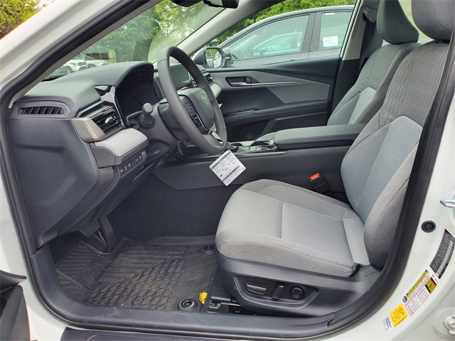 Vehicle image 16 of 34