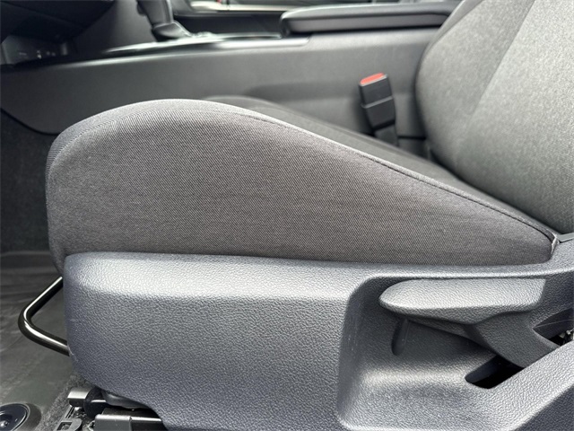 Vehicle image 25 of 26