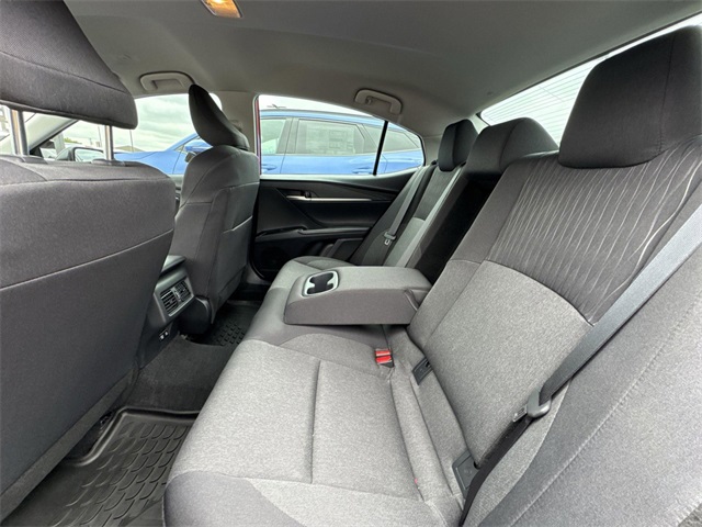 Vehicle image 14 of 26