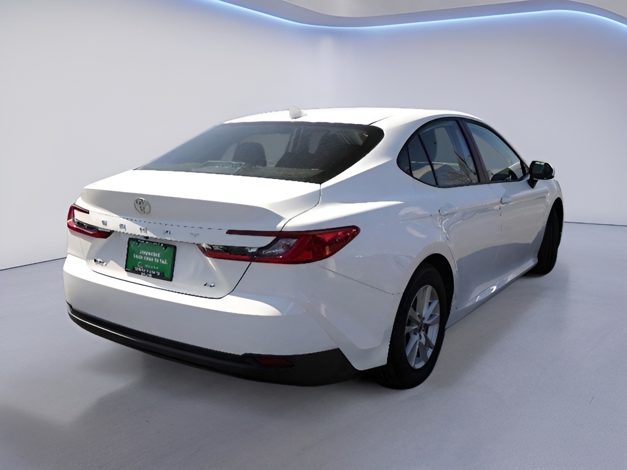 Vehicle image 22 of 23