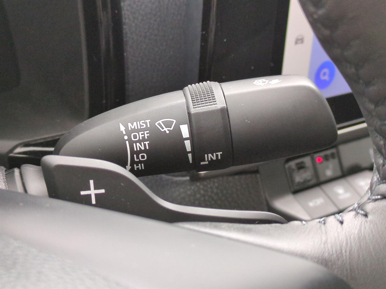 Vehicle image 27 of 37