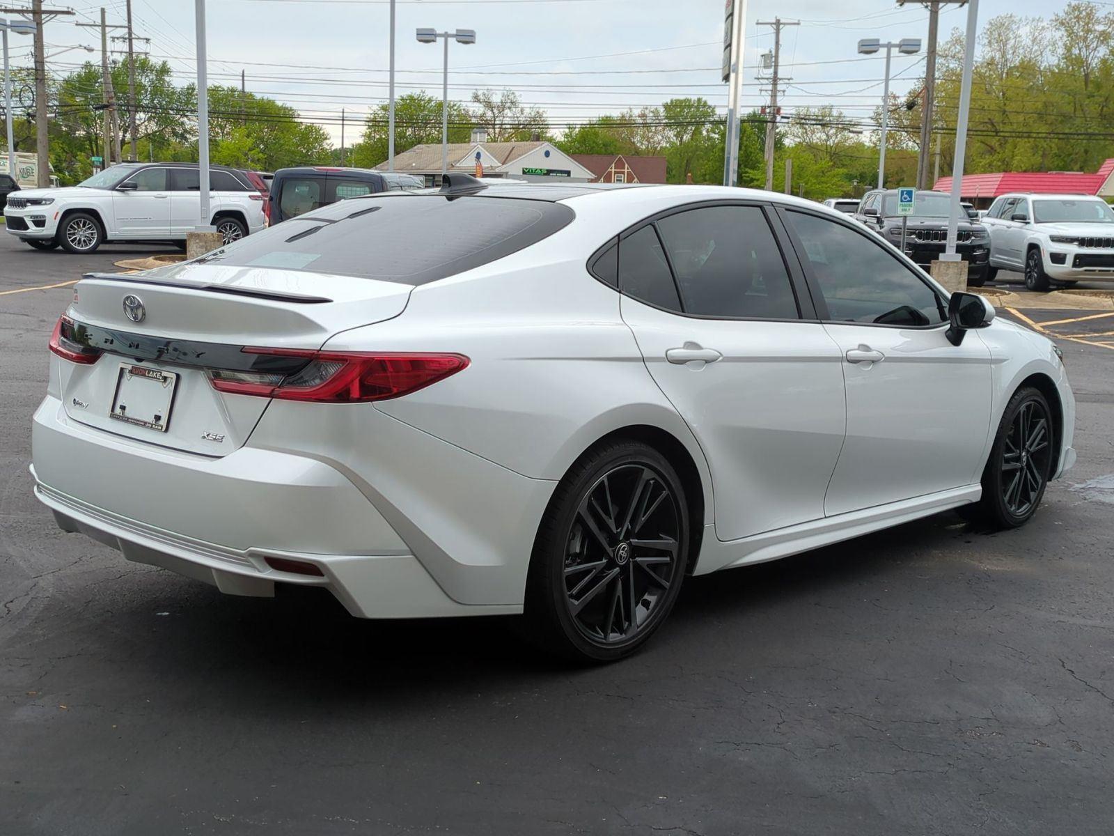 Vehicle image 5 of 37