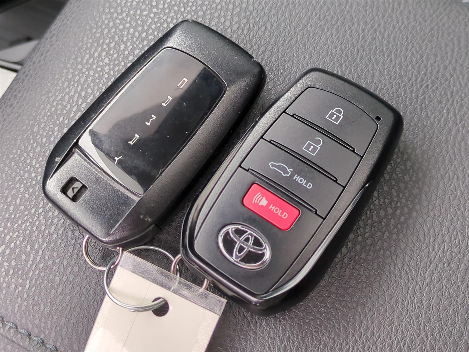 Vehicle image 36 of 37