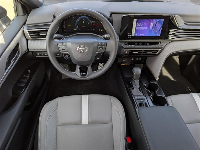2025 Toyota Camry SE Image 12 of 33