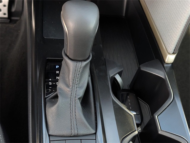 2025 Toyota Camry SE Image 32 of 33