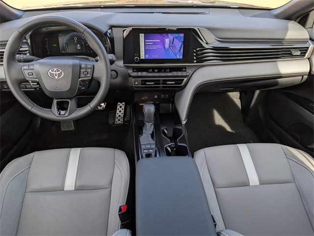 2025 Toyota Camry SE Image 11 of 33
