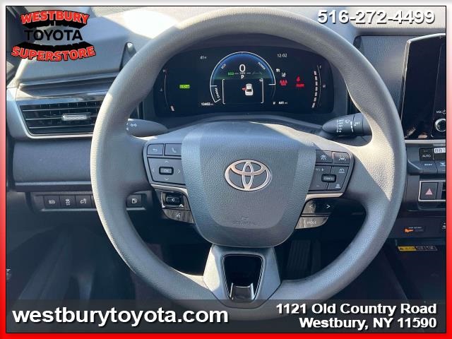 Vehicle image 17 of 34