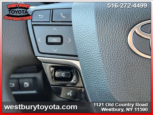 Vehicle image 24 of 34
