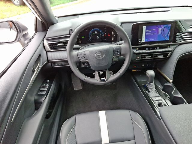 Vehicle image 12 of 41