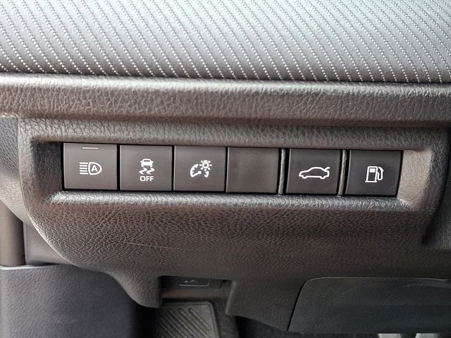 Vehicle image 29 of 41