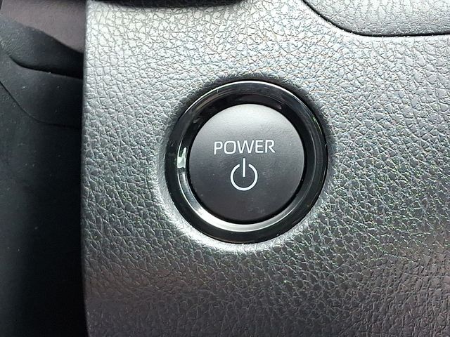 Vehicle image 24 of 41