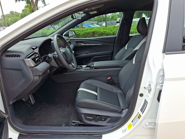 Vehicle image 14 of 41