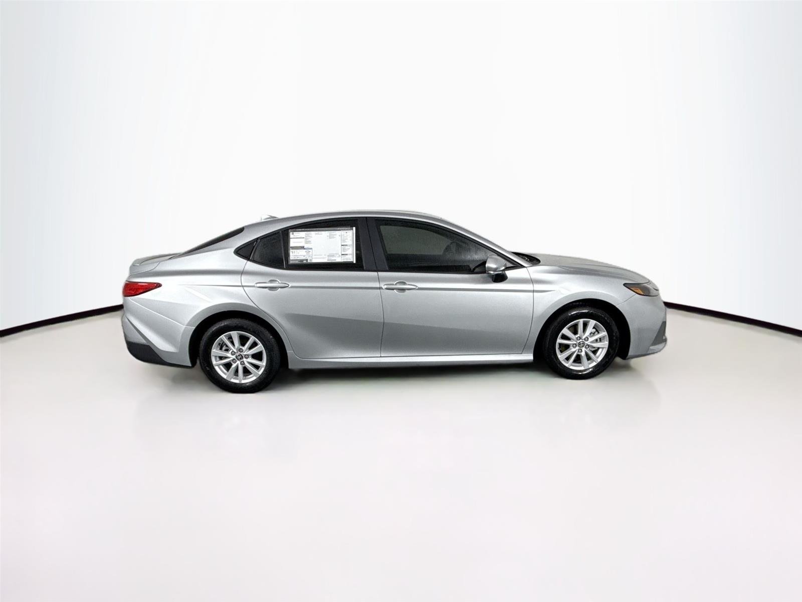 Vehicle image 7 of 45